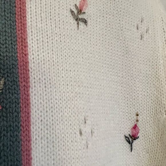 Women’s vintage Koret Cottagecore floral size Small Cardigan sweater. - Picture 6 of 8